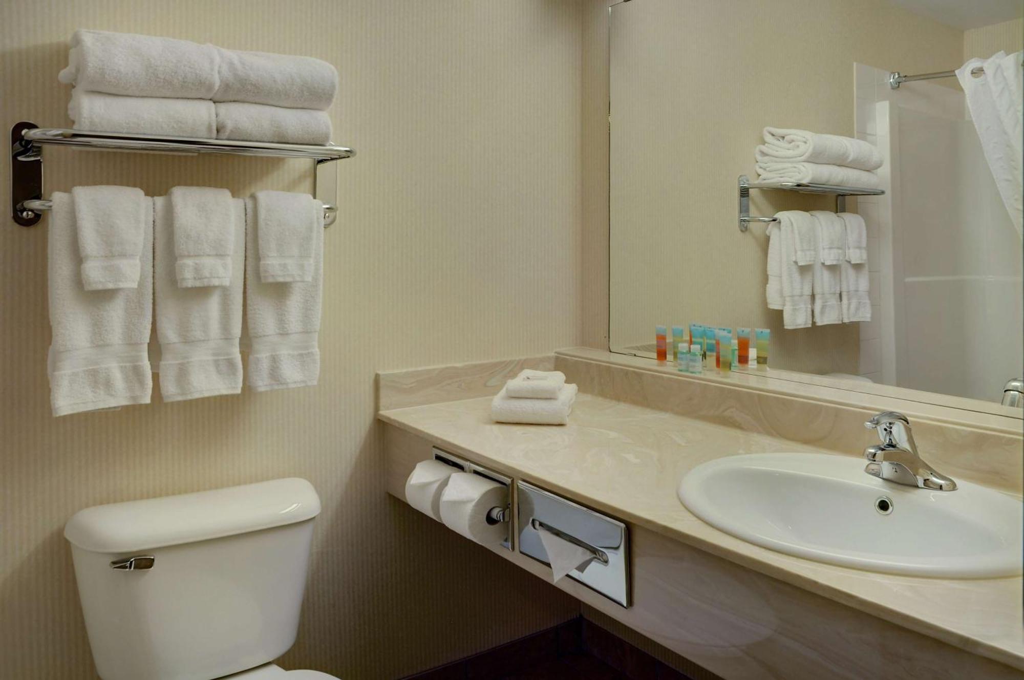 Coast Grimshaw Hotel & Suites エクステリア 写真